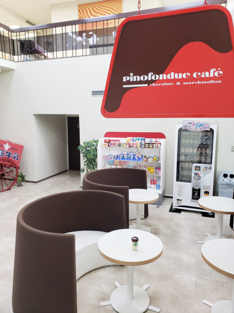pinofondue cafe
