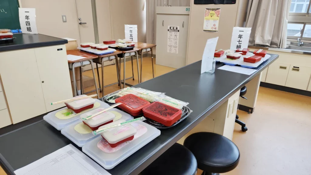 愛知商業高校 スマホで選べるランチ