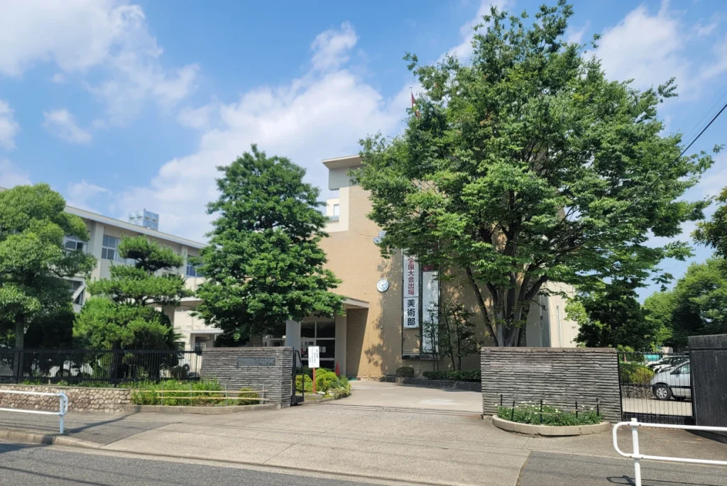 名古屋西高校 正門